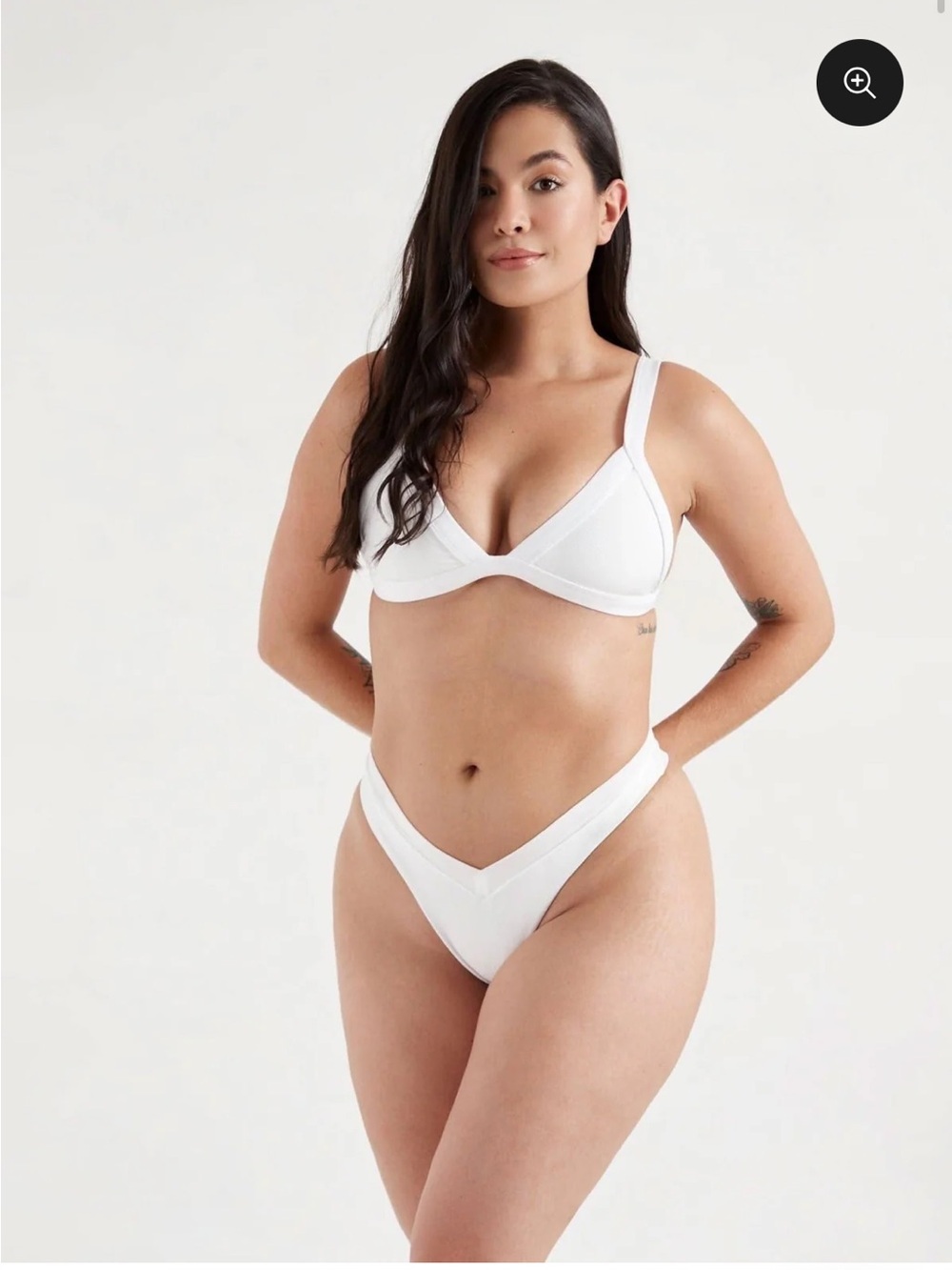 OneOne Cream Triangle Thong Bikini Small Like new!